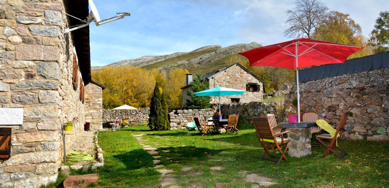 Posada El Rincon De Babia La Cueta Exterior photo