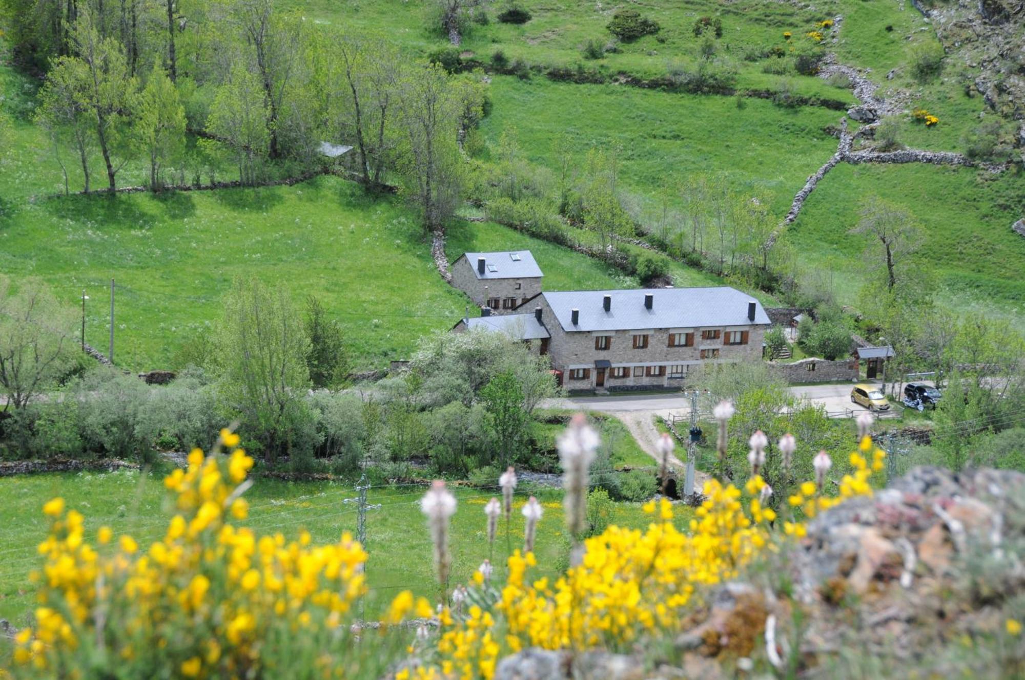 Posada El Rincon De Babia La Cueta Exterior photo